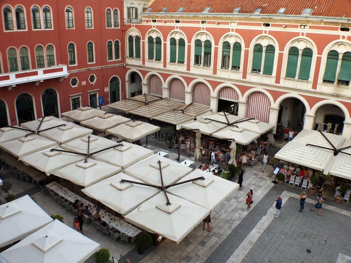 Appartamento Loft At Republic Square Spalato Esterno foto